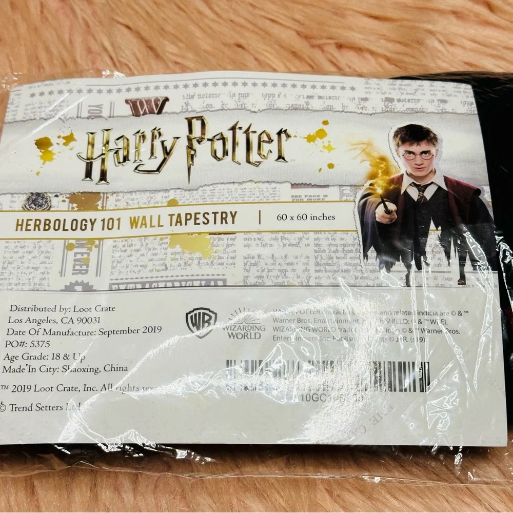 Harry Potter Herbology 101 Wall Tapestry NEW in Pkg 60 x 60